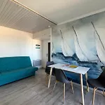 Sea View Calm And Comfort In The Village 아파트